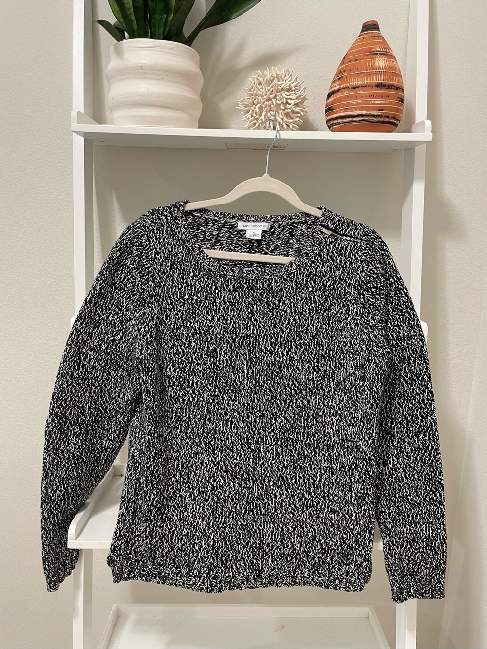 Liz Claiborne Black and White Marled Crewneck Sweater